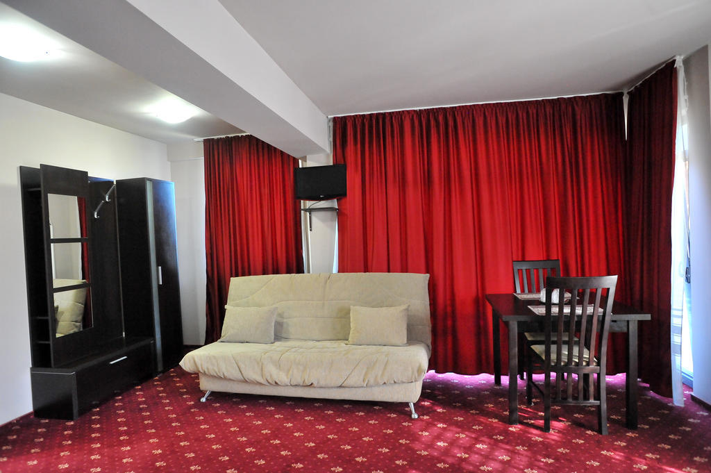 Pensiunea Novis Iasi Exterior photo