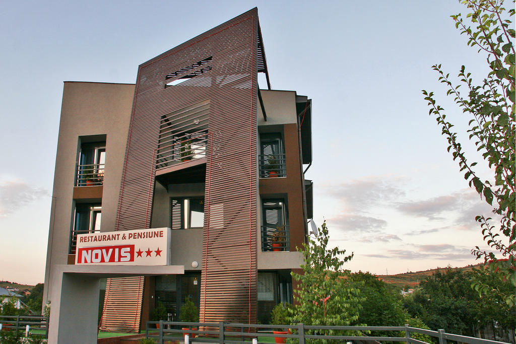 Pensiunea Novis Iasi Exterior photo